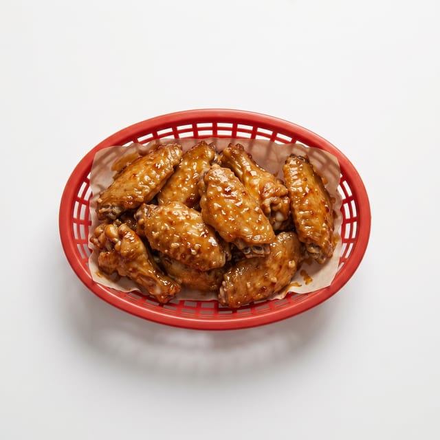 Garlic Buffalo Smash Wings.